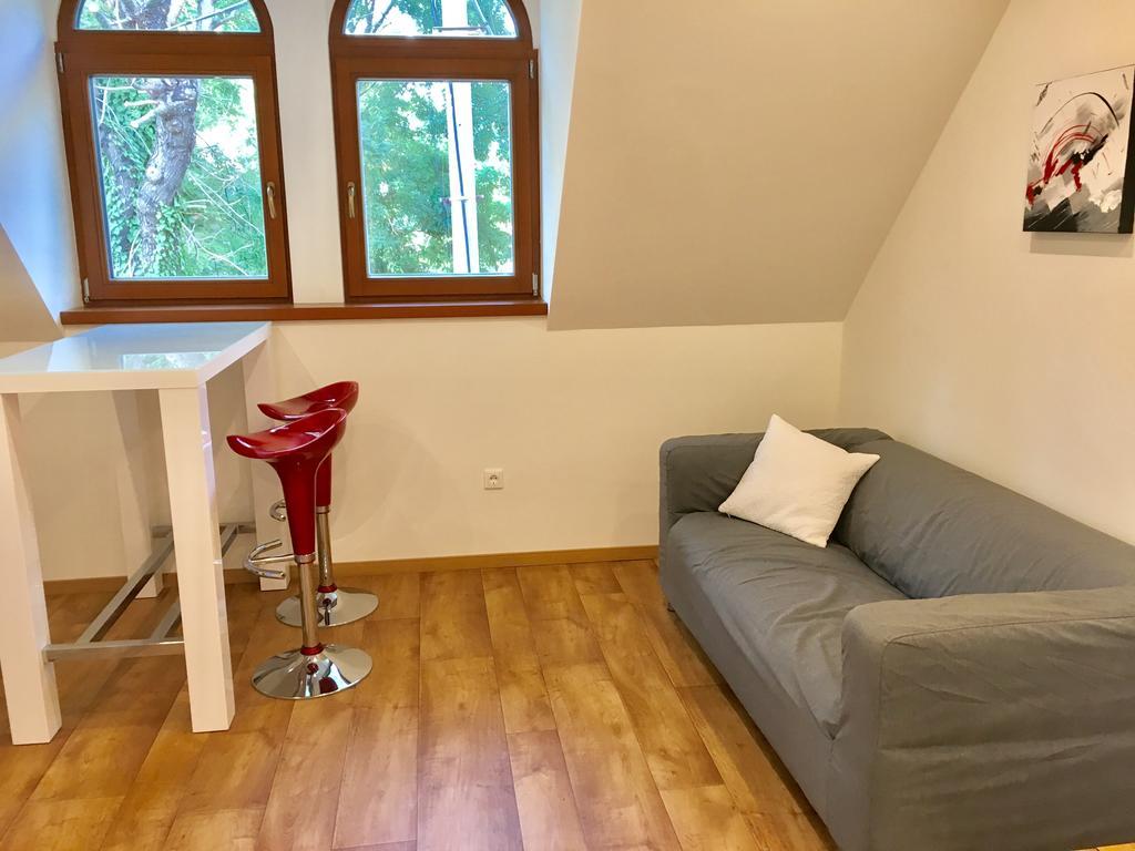 Apartman Diofa ケストヘイ エクステリア 写真